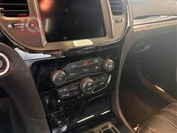 كرايسلر 300